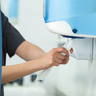 Hand washing with an automatic hand dryers